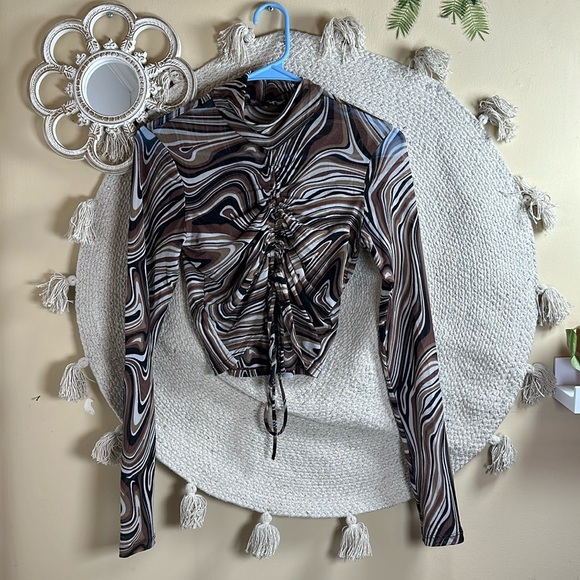 Brown swirl sheer long sleeve turtleneck scrunched crop top - Picture 1 of 8